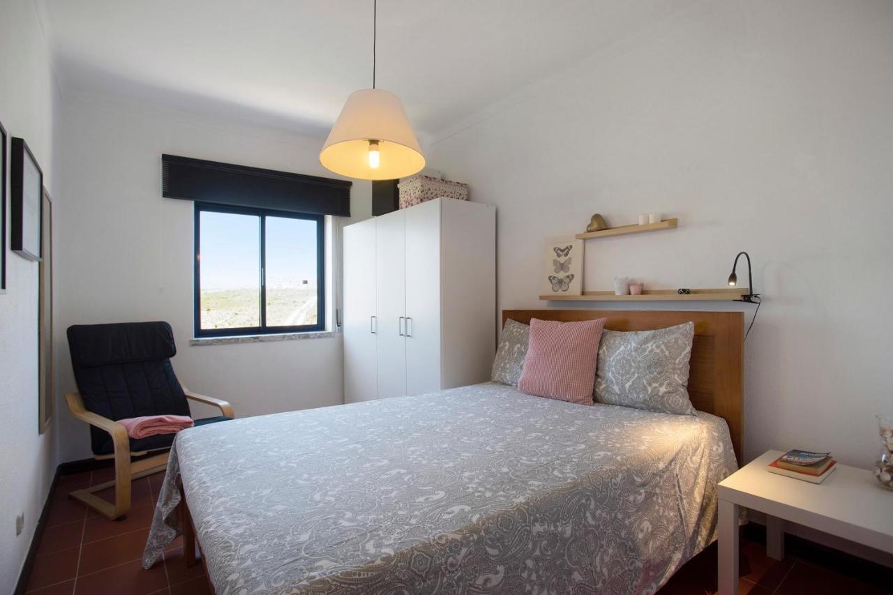 Sao Bernardino Beach House Atouguia Da Baleia Exteriör bild